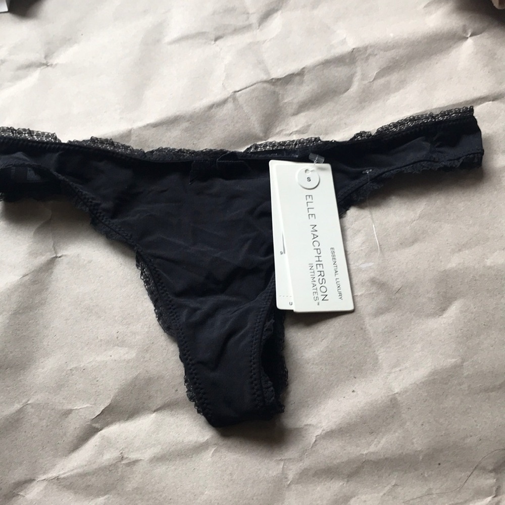 NWT Elle Macpherson Intimates Essential Luxury Thg